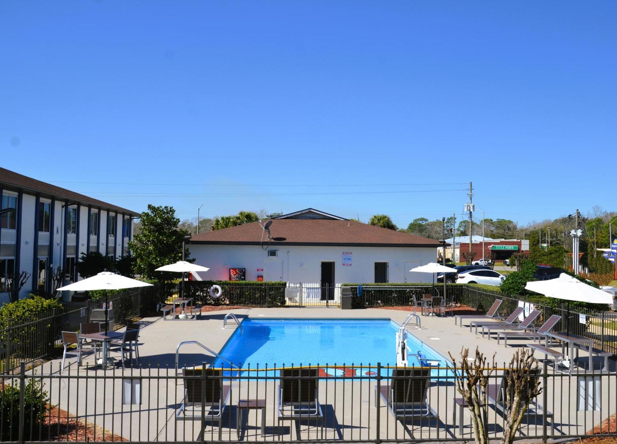 Americas Best Value Inn & Suites-Фоли Экстерьер фото